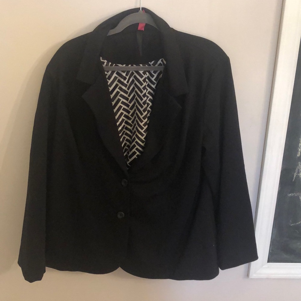 Black Blazer with pattern